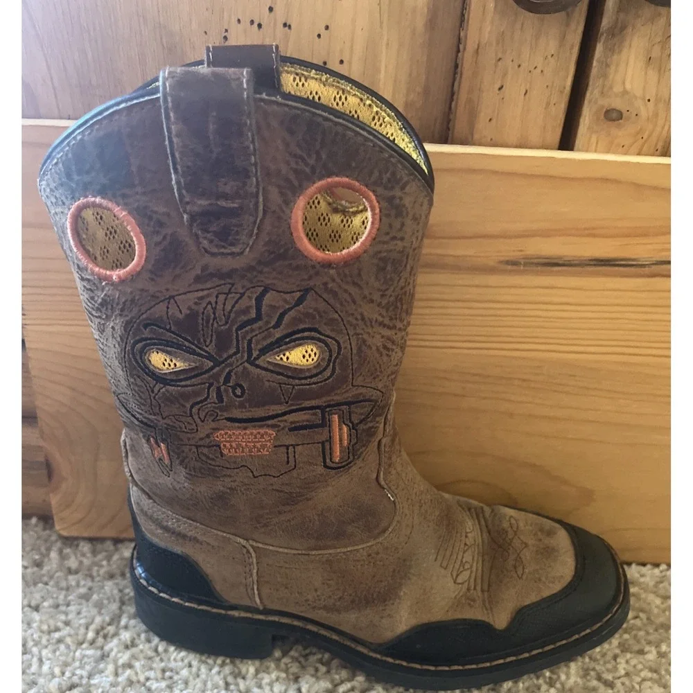 Cody James Warrior Skull Square Toe Kids‎ Size 1 D Pull On Work/Western Boots